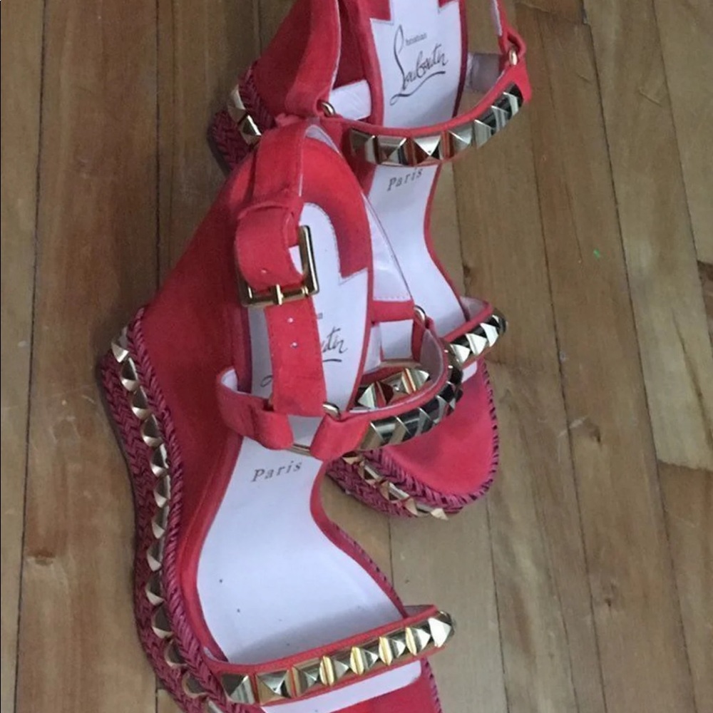 Authentic CL shoes - Picture 2 of 4